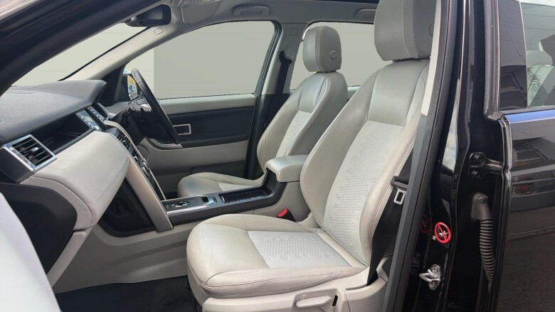 Land Rover Discovery Sport 2.0 TD4 180 SE Tech 5dr Auto Diesel Station Wagon